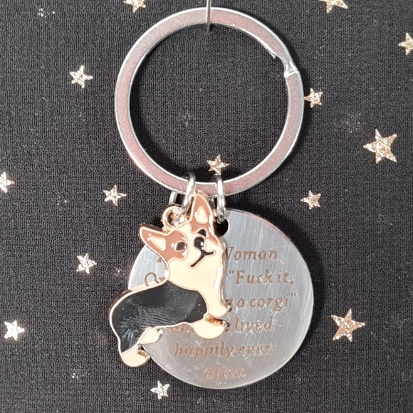 Wise Woman Corgi keychain - Picture 8 of 8